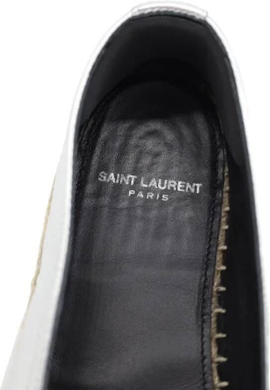 Yves Saint Laurent Vintage Pre-owned Leather flats Gray Dames