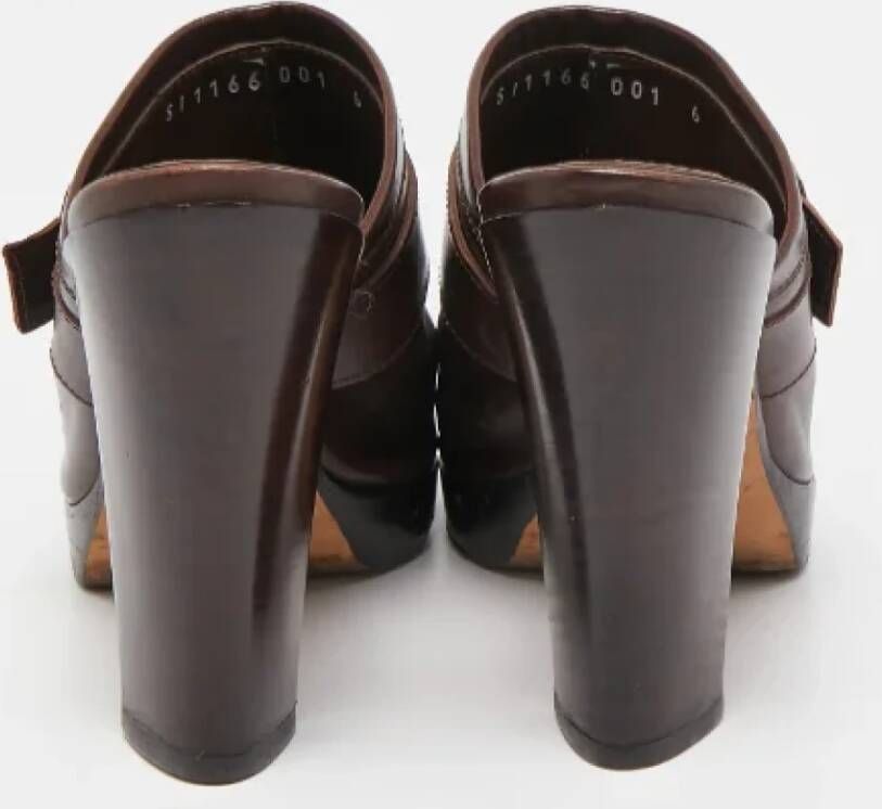 Yves Saint Laurent Vintage Pre-owned Leather mules Brown Dames
