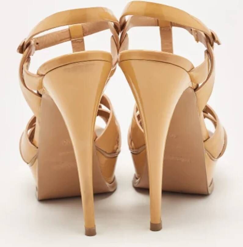 Yves Saint Laurent Vintage Pre-owned Leather sandals Beige Dames