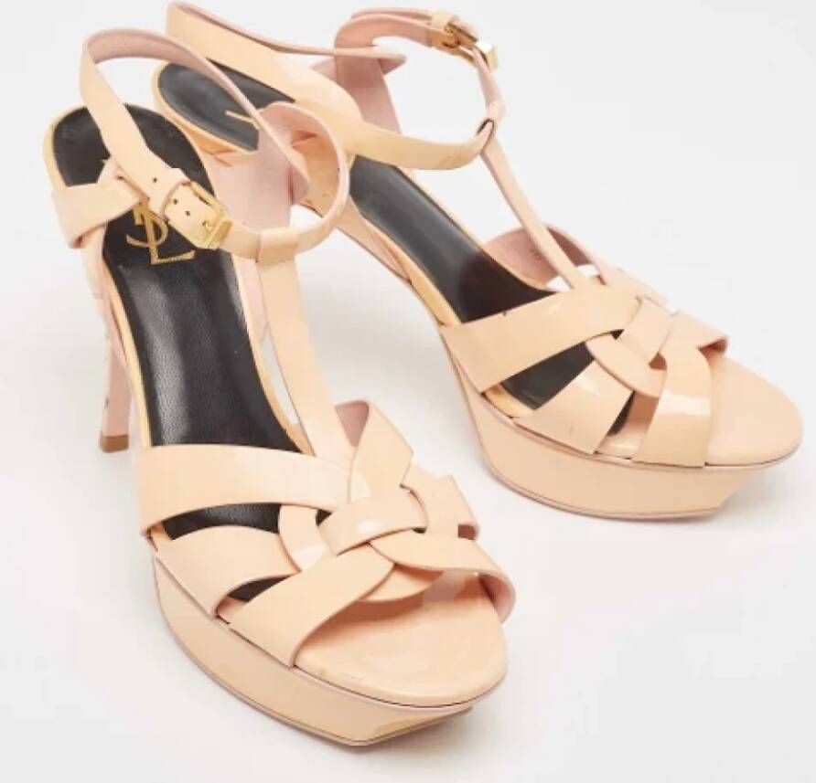 Yves Saint Laurent Vintage Pre-owned Leather sandals Pink Dames
