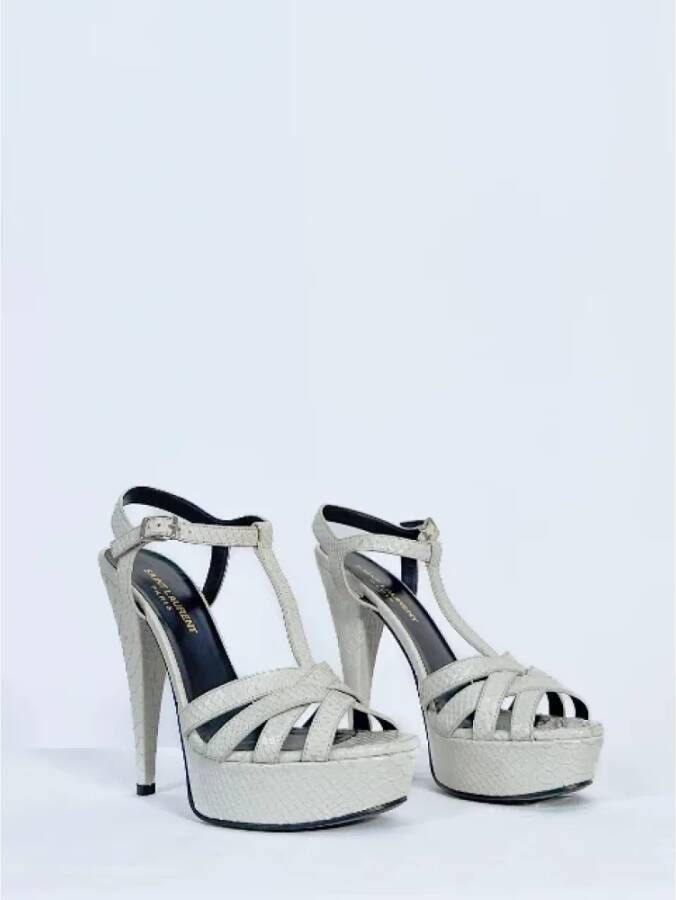 Yves Saint Laurent Vintage Pre-owned Leather sandals White Dames