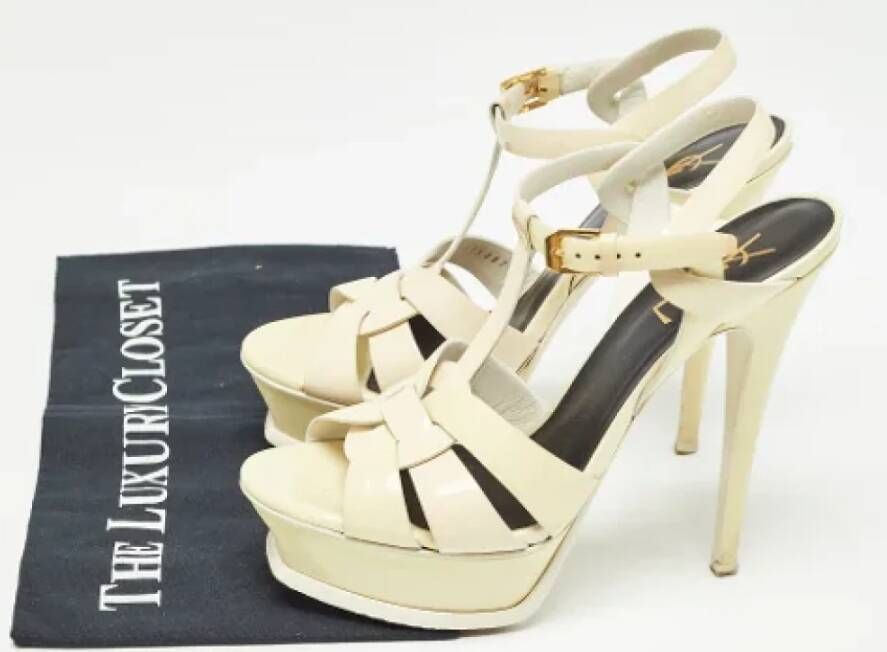 Yves Saint Laurent Vintage Pre-owned Leather sandals White Dames