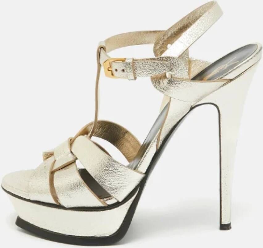Yves Saint Laurent Vintage Pre-owned Leather sandals Yellow Dames