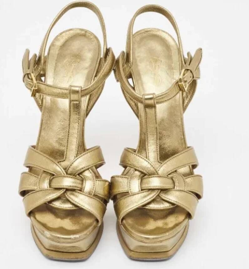 Yves Saint Laurent Vintage Pre-owned Leather sandals Yellow Dames