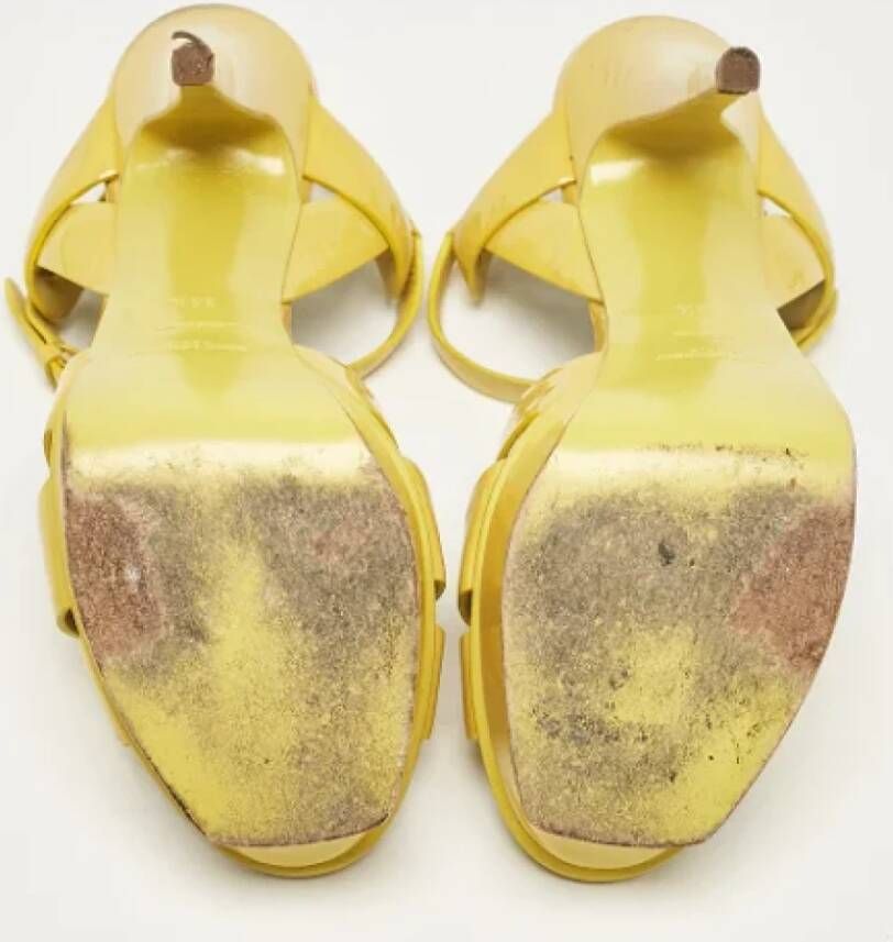 Yves Saint Laurent Vintage Pre-owned Leather sandals Yellow Dames