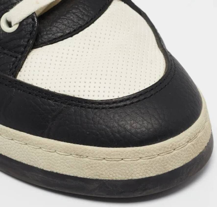Yves Saint Laurent Vintage Pre-owned Leather sneakers Black Dames