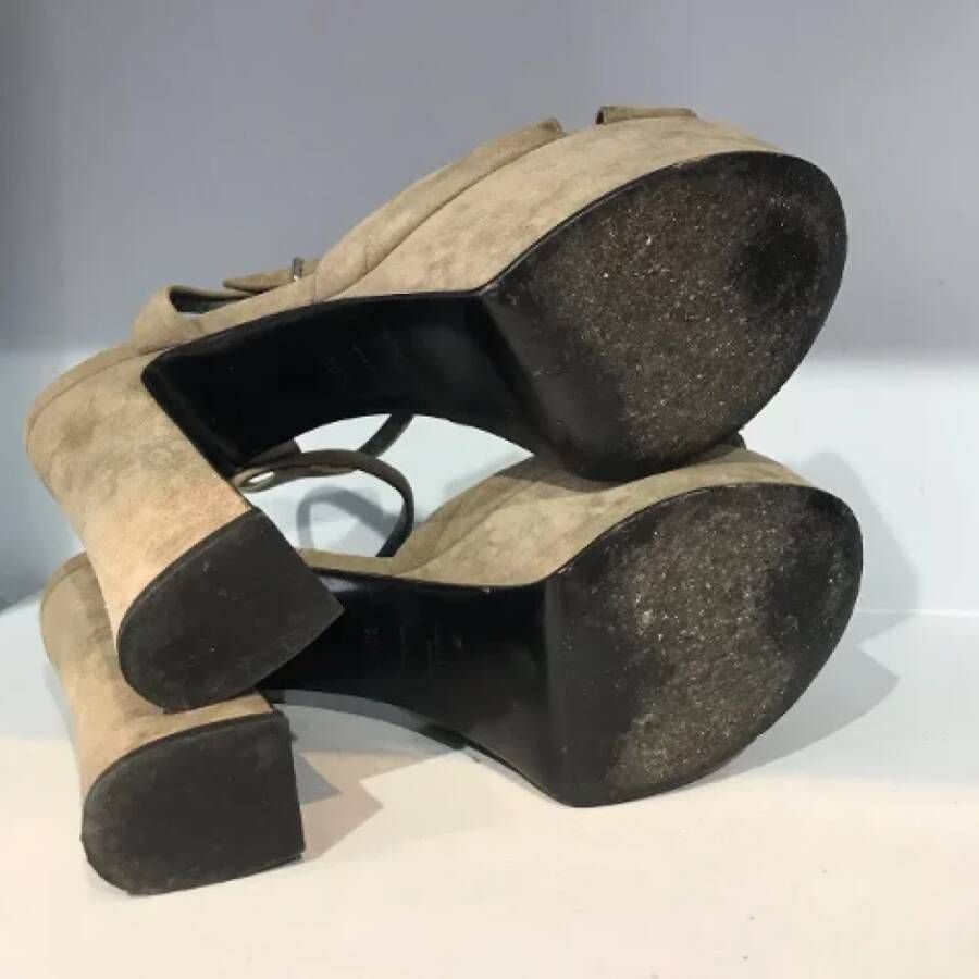 Yves Saint Laurent Vintage Pre-owned Suede sandals Beige Dames