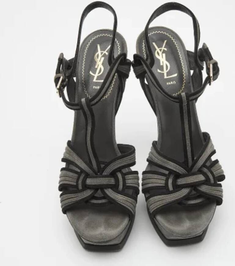 Yves Saint Laurent Vintage Pre-owned Suede sandals Gray Dames