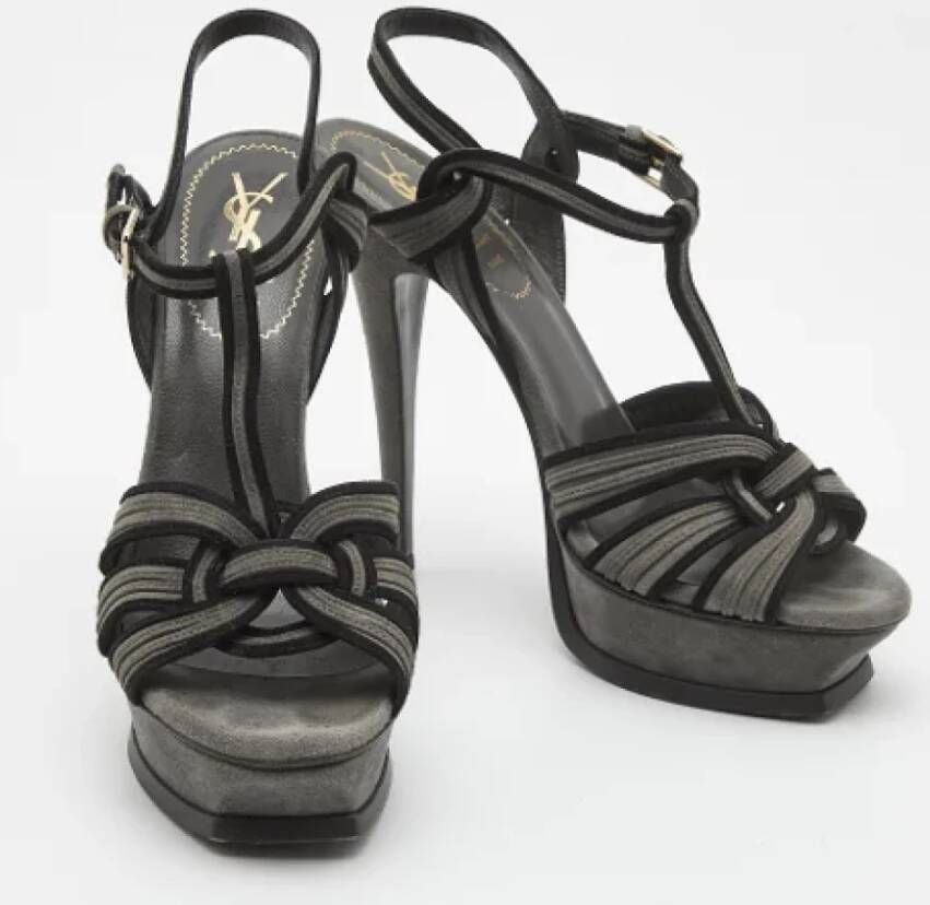 Yves Saint Laurent Vintage Pre-owned Suede sandals Gray Dames