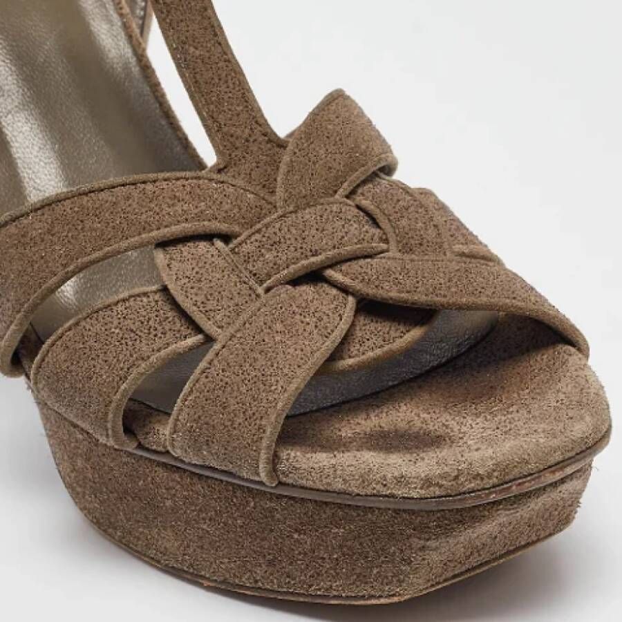 Yves Saint Laurent Vintage Pre-owned Suede sandals Gray Dames
