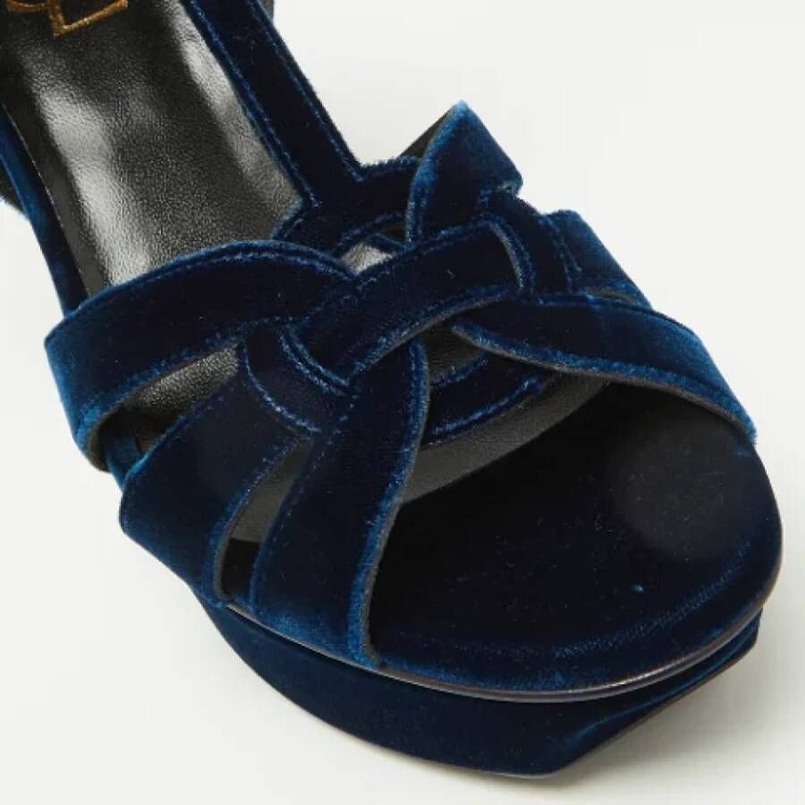 Yves Saint Laurent Vintage Pre-owned Velvet sandals Blue Dames
