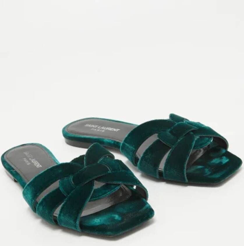 Yves Saint Laurent Vintage Pre-owned Velvet sandals Green Dames