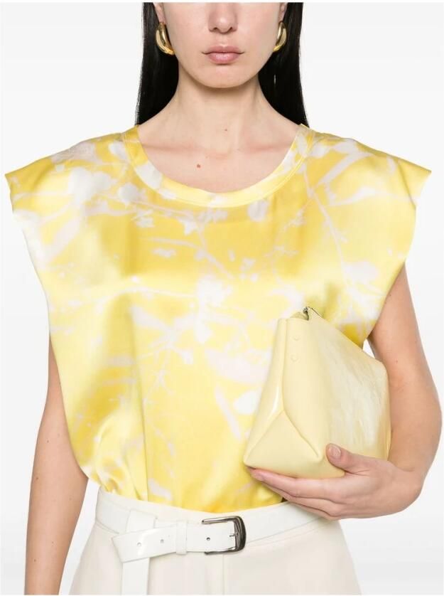 Fabiana Filippi Jasmine Gele Bladprint Boot Hals Korte Mouwen Blouse