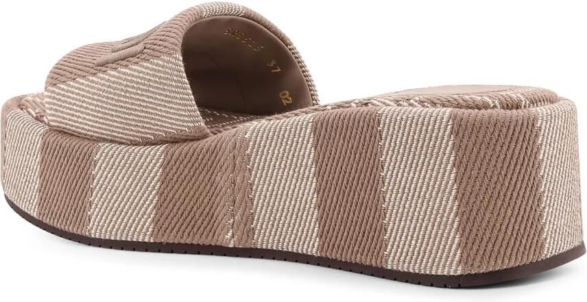 Fendi Beige Jacquard Sandalen