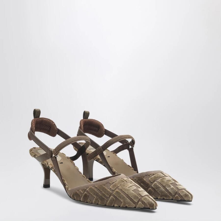 Fendi Lage Hak Pumps
