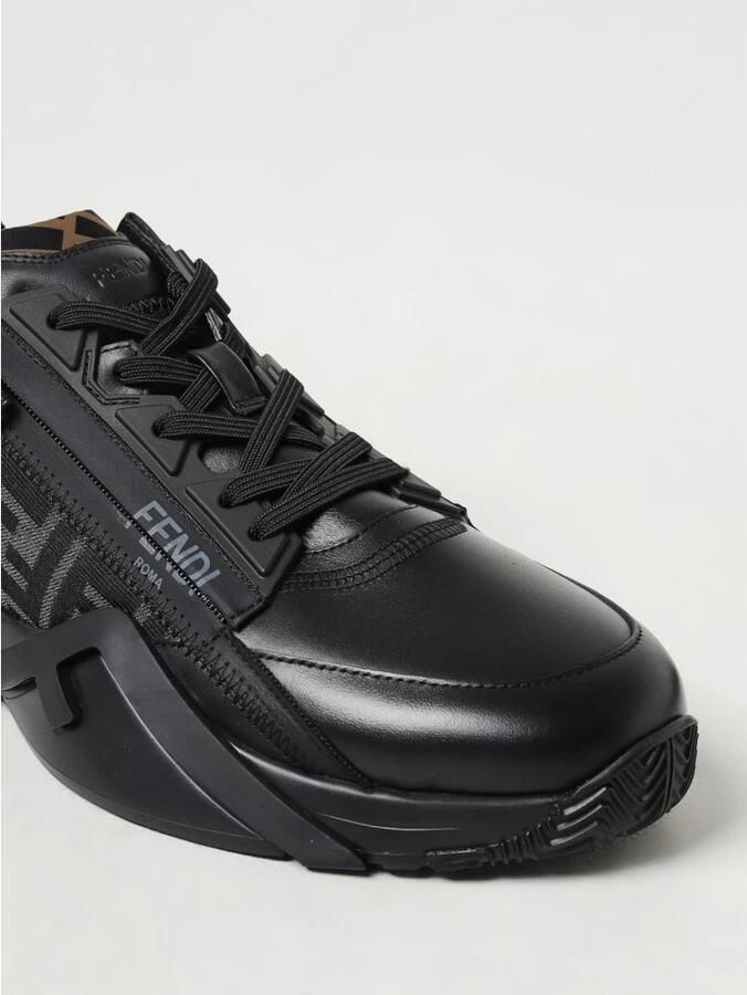 Fendi Hardloopsneakers met gestructureerde zool en geometrische veterogen