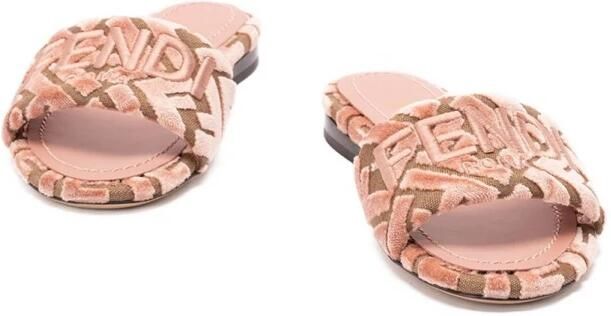 Fendi Roze Velvet Logo Sandalen