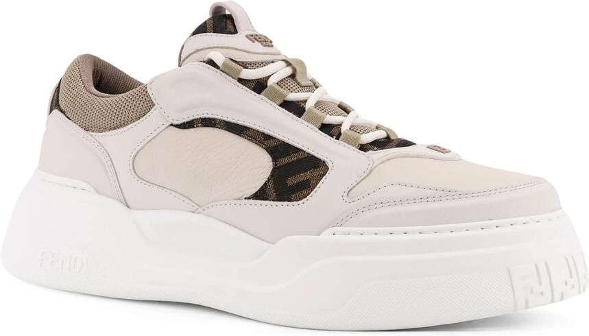 Fendi Stijlvolle Sneakers met Logo Patch