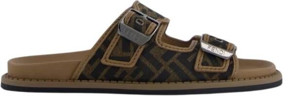 Fendi Bruine Platte Sandalen Elegante Metalen Details Brown Heren