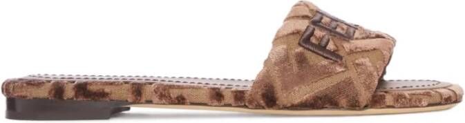 Fendi Velours Logo Slide Sandalen Beige Bruin