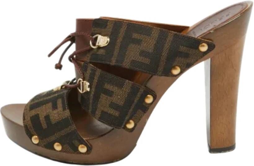 Fendi Vintage Pre-owned Canvas sandals Brown Dames