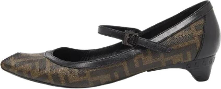 Fendi Vintage Pre-owned Coated canvas flats Brown Dames