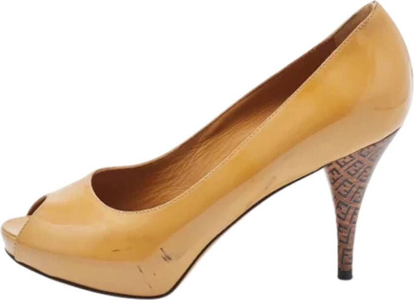 Fendi Vintage Pre-owned Leather heels Beige Dames