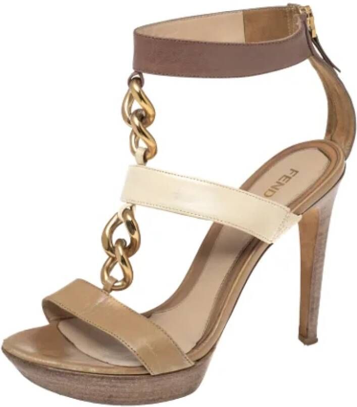 Fendi Vintage Pre-owned Leather sandals Beige Dames