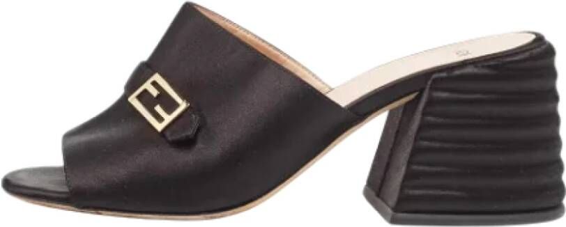 Fendi Vintage Pre-owned Satin sandals Black Dames