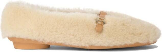 Ferragamo Beige Ballerina Schoenen met Ovale Hak