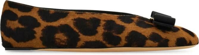 Ferragamo Bruine Slip-On Schoenen met Strikdetail