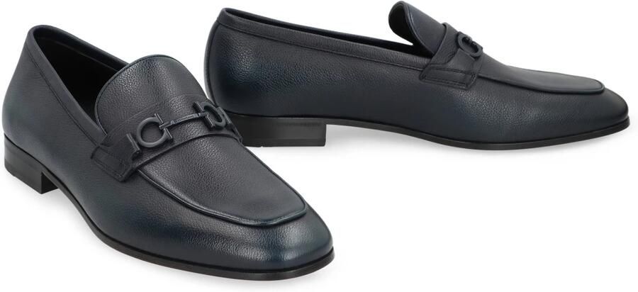 Ferragamo Gancini Ornament Loafer - Foto 3