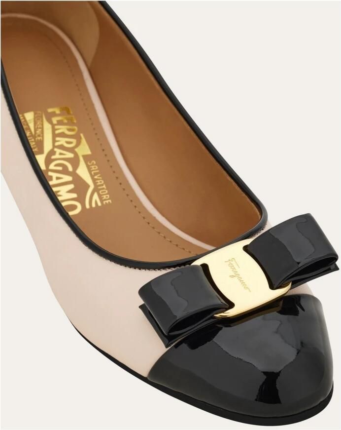 Ferragamo Bow Pumps - Foto 2
