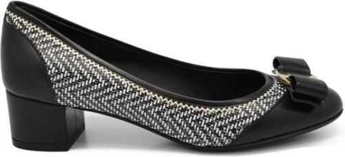 Ferragamo Bow-tie Pump