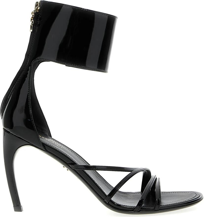Salvatore Ferragamo Stijlvolle Sandalen voor Vrouwen Black Dames