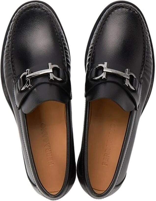 Ferragamo Leren Loafers met Korrelig Effect