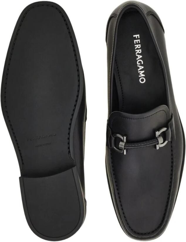 Ferragamo Gancini Ornament Loafer - Foto 4