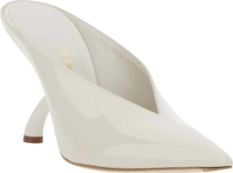 Ferragamo Heeled Mule van lakleer
