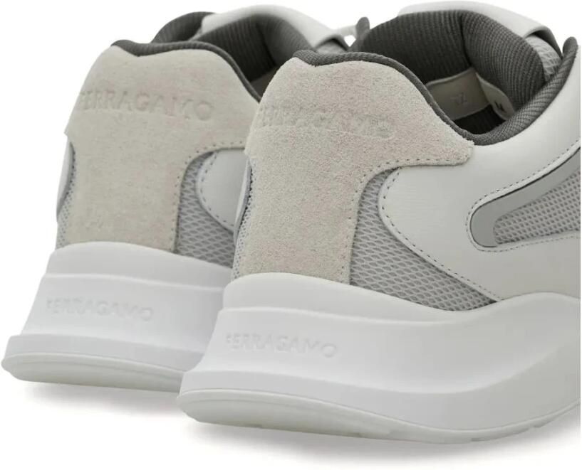 Ferragamo Lage sneaker met Gancini-orna t