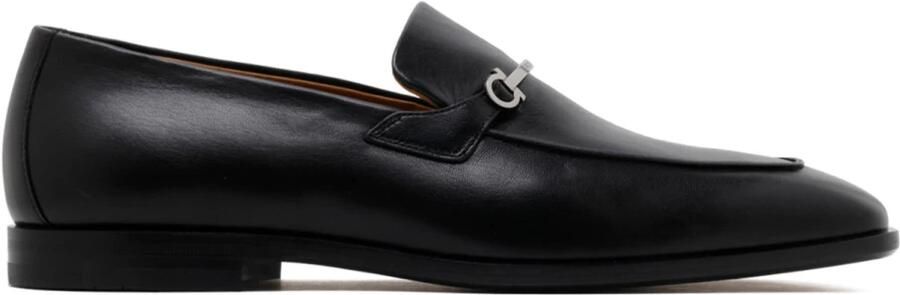 Ferragamo Zwarte loafers met metalen ornament - Foto 2