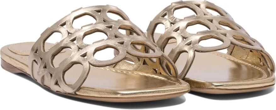 Ferragamo Gouden Sandalen voor Vrouwen Elegante Stijl