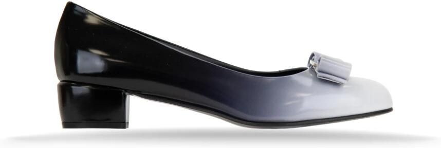 Ferragamo P pumps met ronde neus en lint