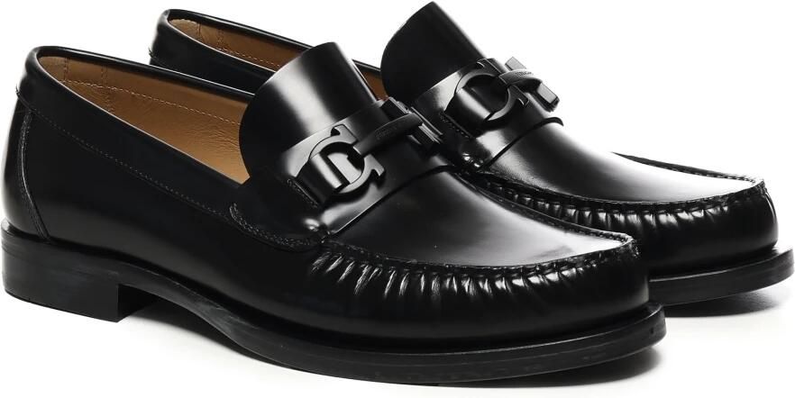 Ferragamo Platte Schoenen met Gancini Orna t