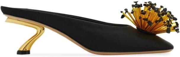 Ferragamo Sandalen met vierkante neus en lage hak met kristallen