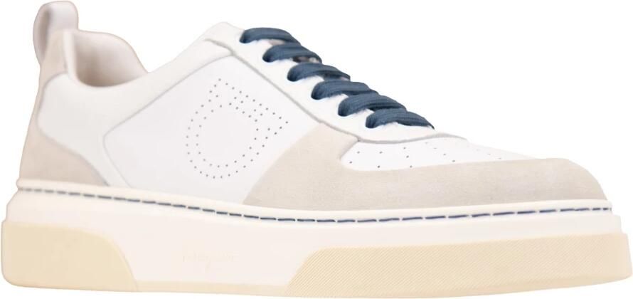 Salvatore Ferragamo Witte Sneakers met Rondeeus en Vetersluiting White Dames - Foto 3