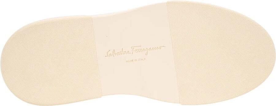 Salvatore Ferragamo Witte Sneakers met Rondeeus en Vetersluiting White Dames - Foto 4