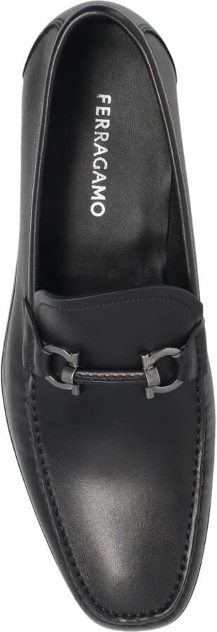Ferragamo Gancini Ornament Loafer - Foto 6