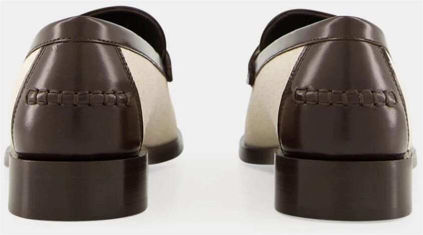 Ferragamo Tweekleurige Leren Loafers met Gouden Gesp