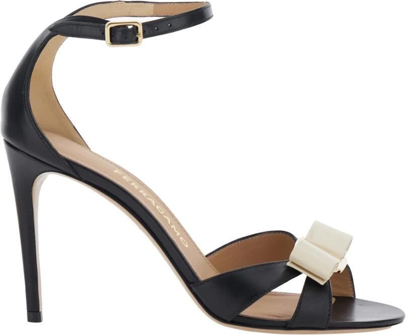 Ferragamo Vara Sandalen met Hak