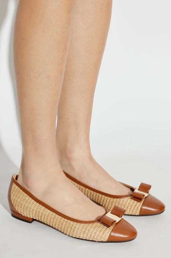 Ferragamo Varina 2.0 Raffia Ballerina - Foto 2
